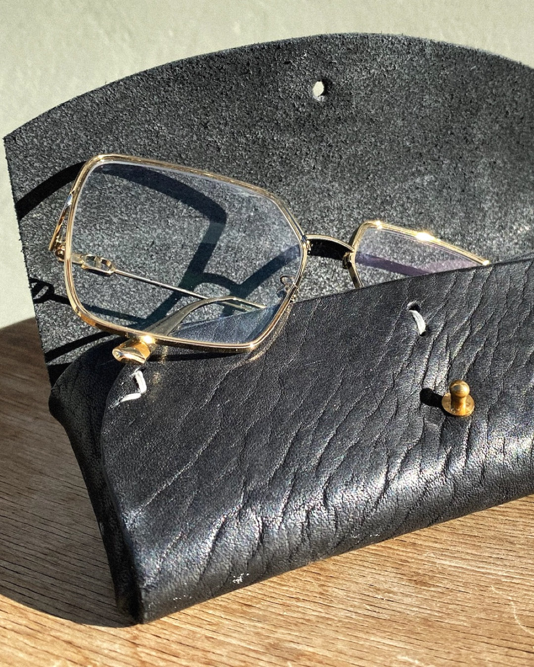 NR_19 | GLASSES ETUI